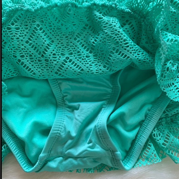 Mossimo Women’s Two Piece Bright Mint Green Bathing Suit - Picture 5 of 11